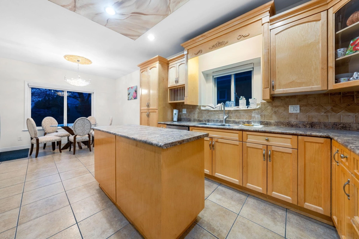 Guest Bathroom Photo of 7739 126a Street, Surrey, BC