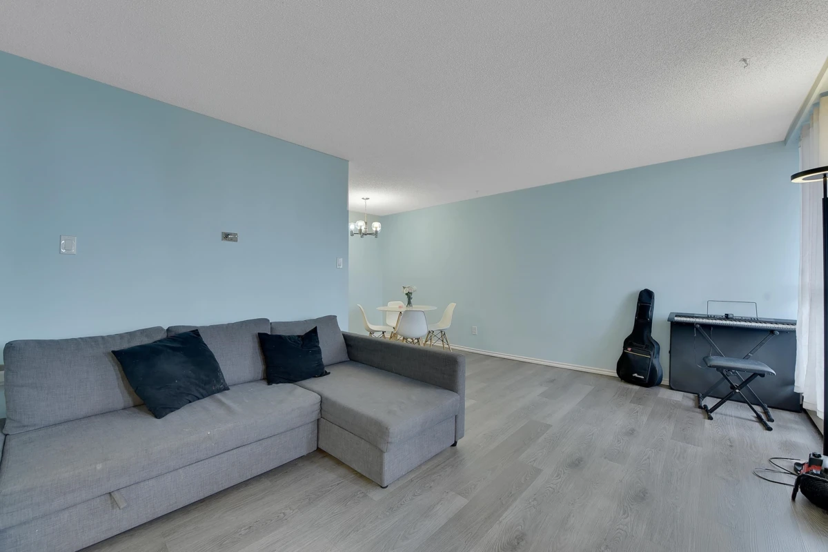 Family Room Photo of 605 6759 Willingdon Avenue, Burnaby, BC
