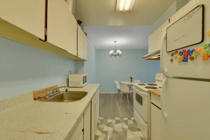 Guest Bathroom Photo of 605 6759 Willingdon Avenue, Burnaby, BC