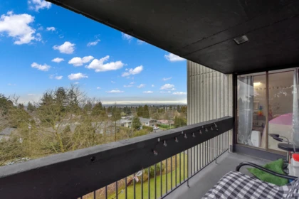Loft / Bonus Room Photo of 605 6759 Willingdon Avenue, Burnaby, BC