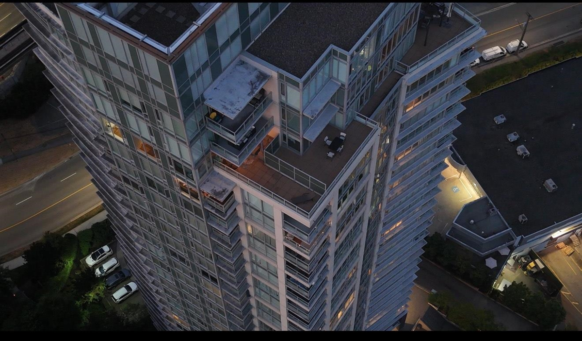 Office / Den Photo of 3101 2133 Douglas Road, Burnaby, BC