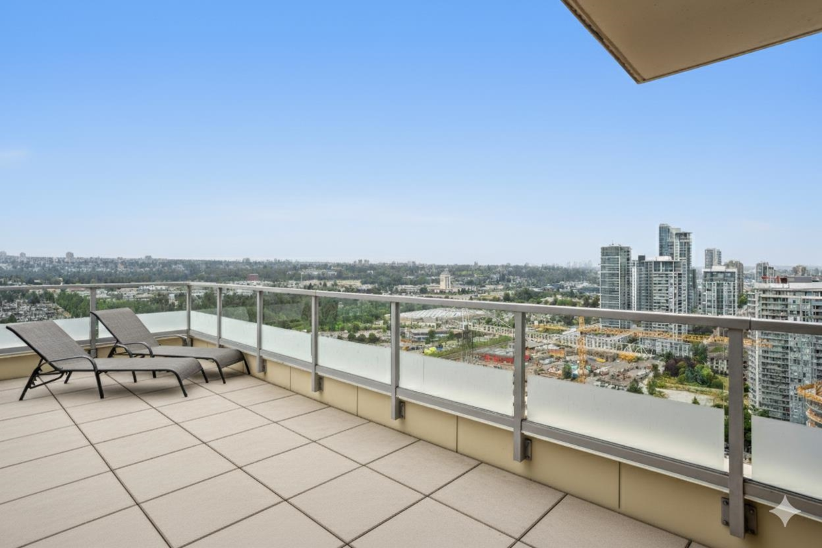 Primary Bedroom Photo of 3101 2133 Douglas Road, Burnaby, BC