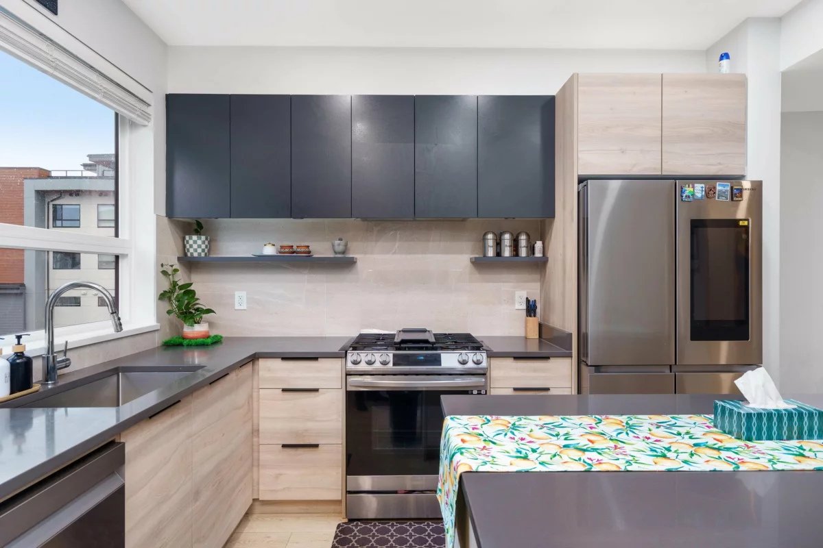 Breakfast Nook Photo of 128 30530 Cardinal Avenue, Abbotsford, BC