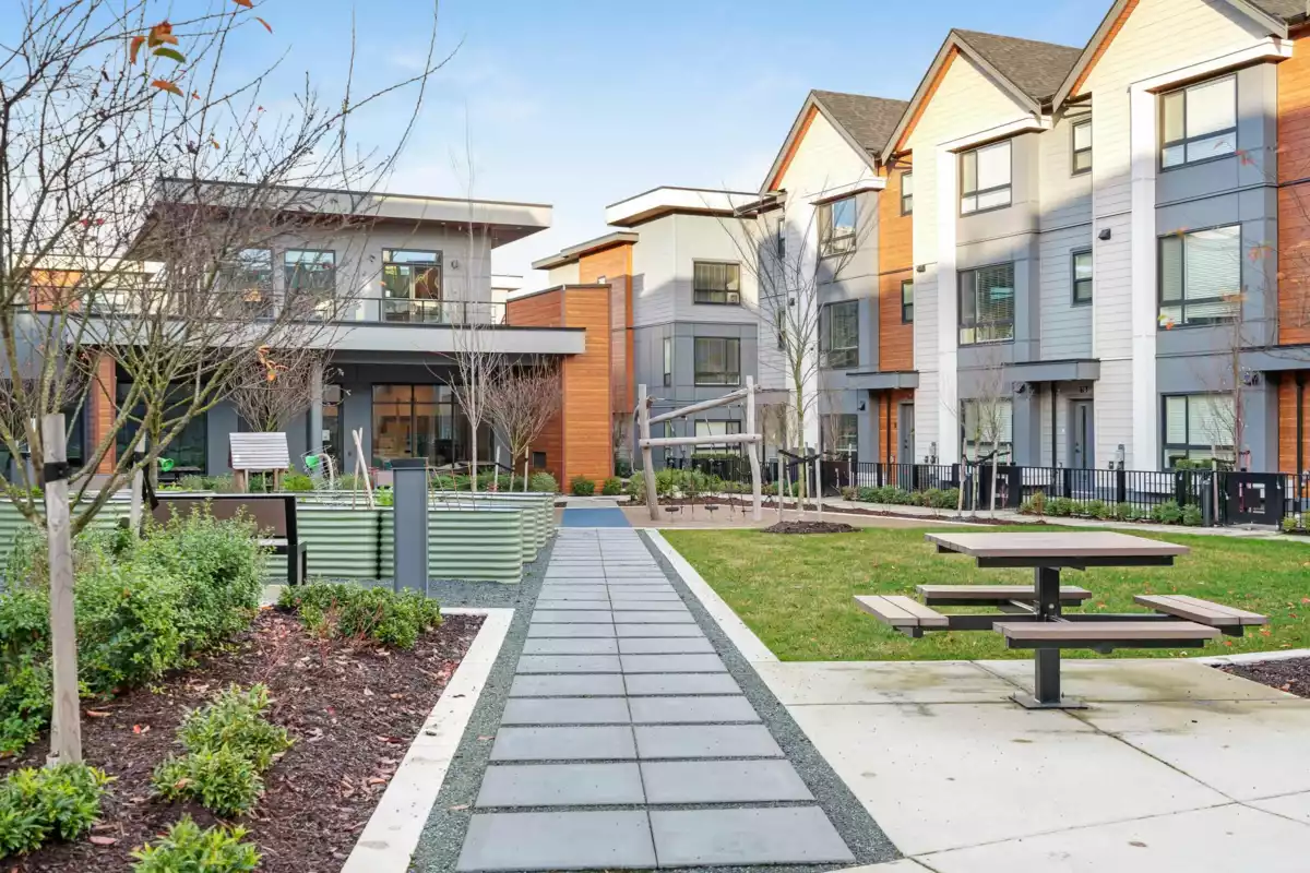 Community Amenities Photo (Clubhouse) of 128 30530 Cardinal Avenue, Abbotsford, BC