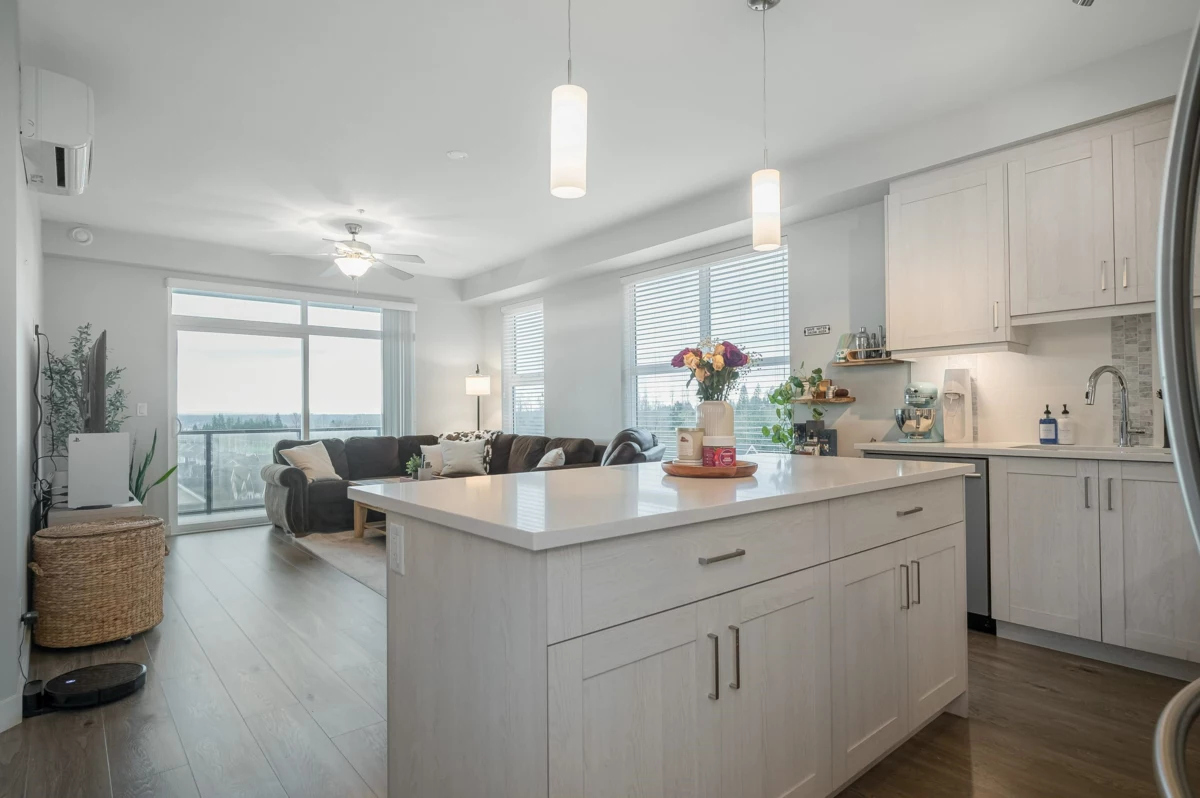 Kitchen Island Photo of 409 20826 72 Avenue, Langley, BC