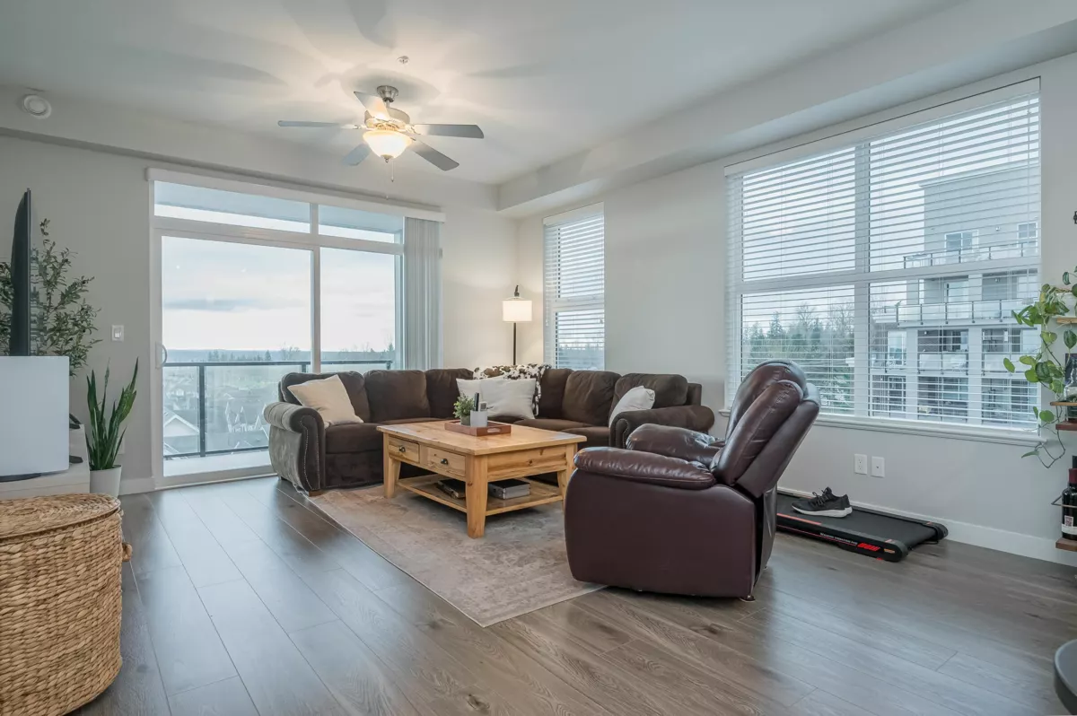 Pantry Photo of 409 20826 72 Avenue, Langley, BC