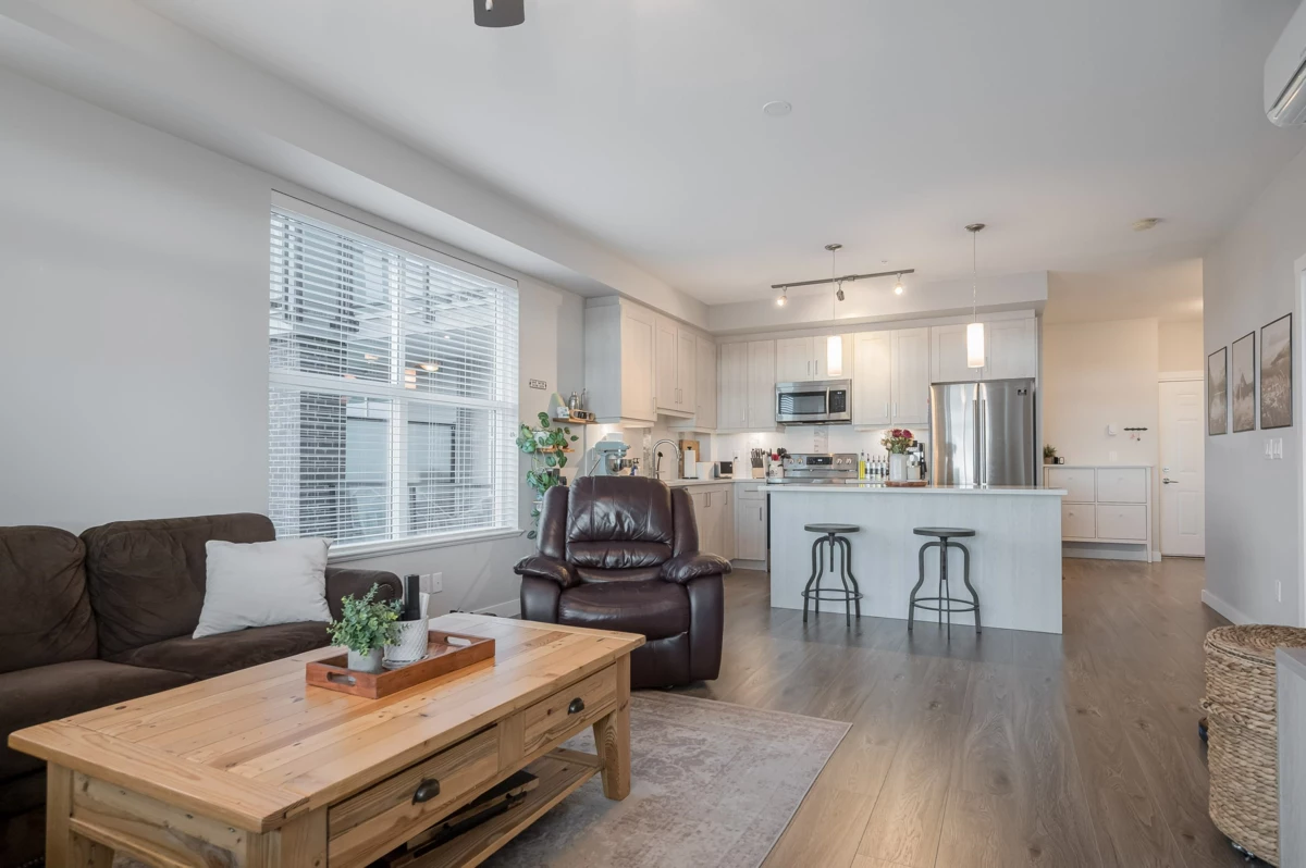 Primary Bathroom Photo of 409 20826 72 Avenue, Langley, BC