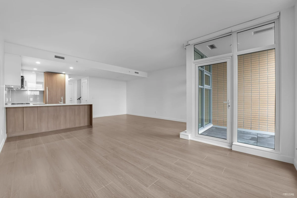 Kitchen Photo of 205 618 Carnarvon Street, New Westminster, BC