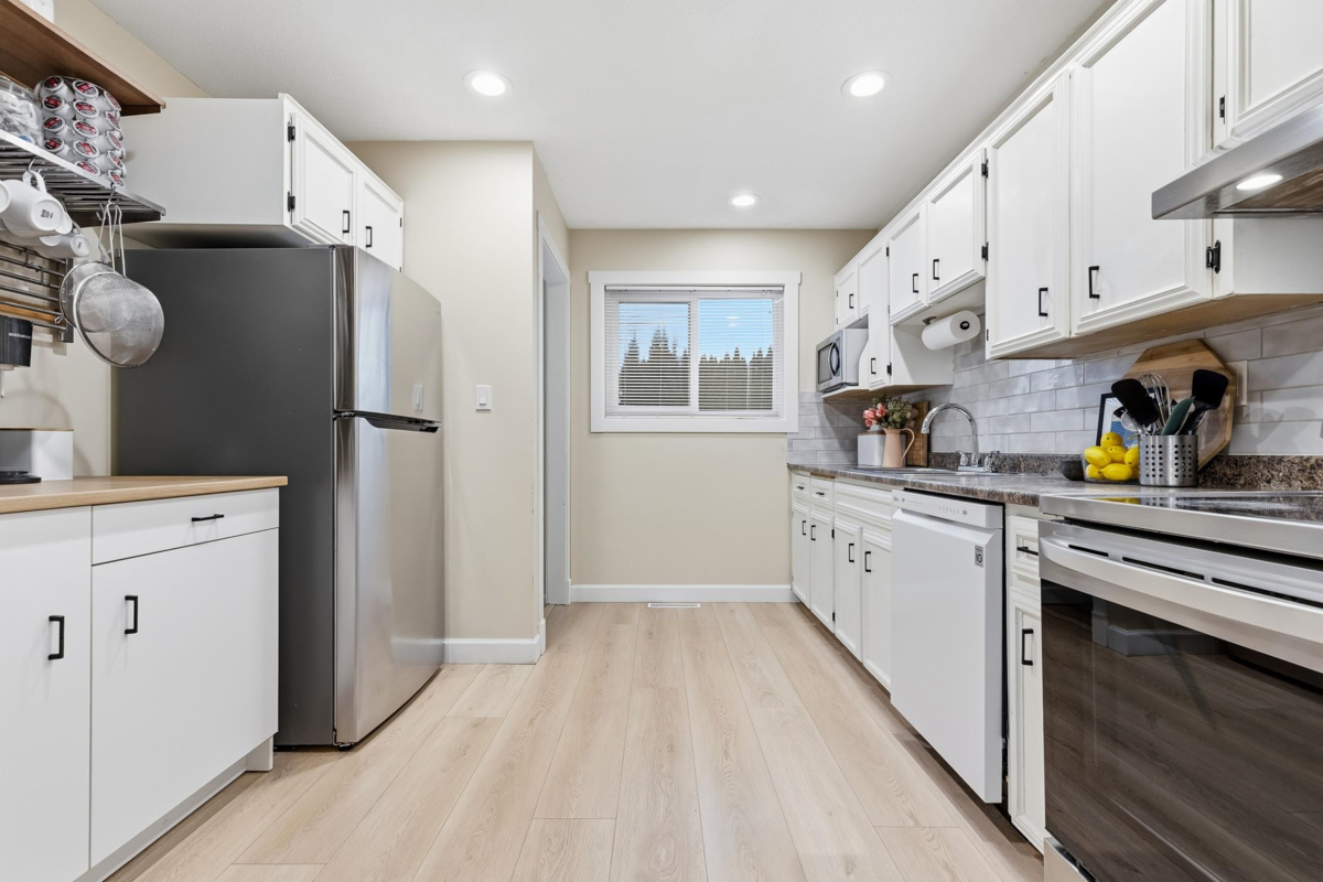 Bedroom 2 Photo of 6052 Glengarry Drive, Chilliwack, BC