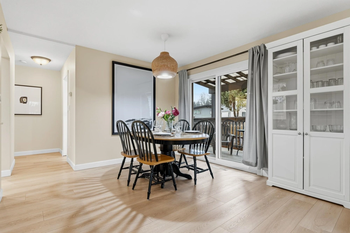 Powder Room Photo of 6052 Glengarry Drive, Chilliwack, BC