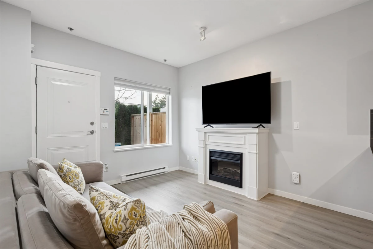 Bedroom 2 Photo of 201 1661 Fraser Avenue, Port Coquitlam, BC