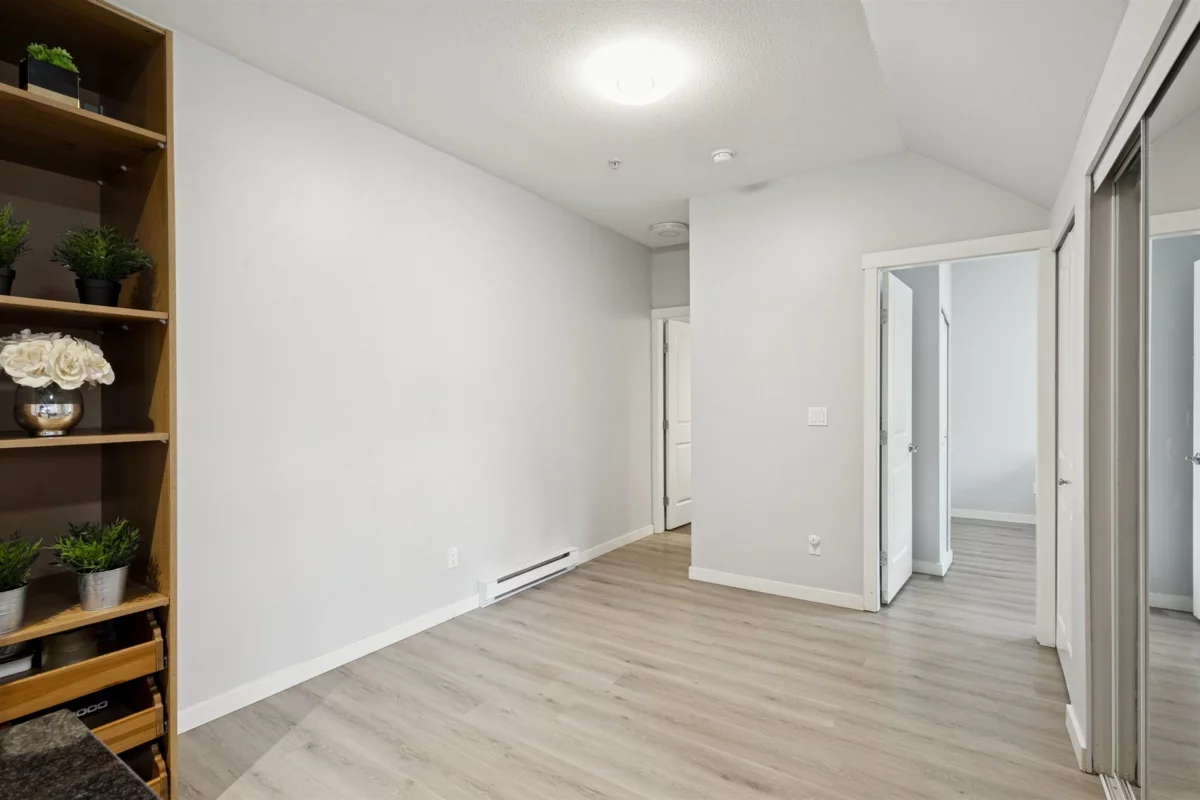 Guest Bathroom Photo of 201 1661 Fraser Avenue, Port Coquitlam, BC