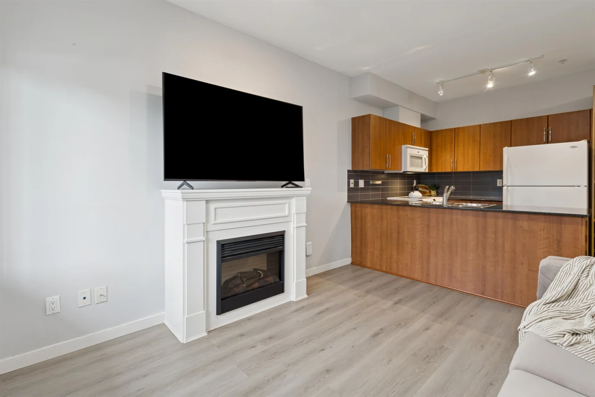 Primary Bedroom Photo of 201 1661 Fraser Avenue, Port Coquitlam, BC