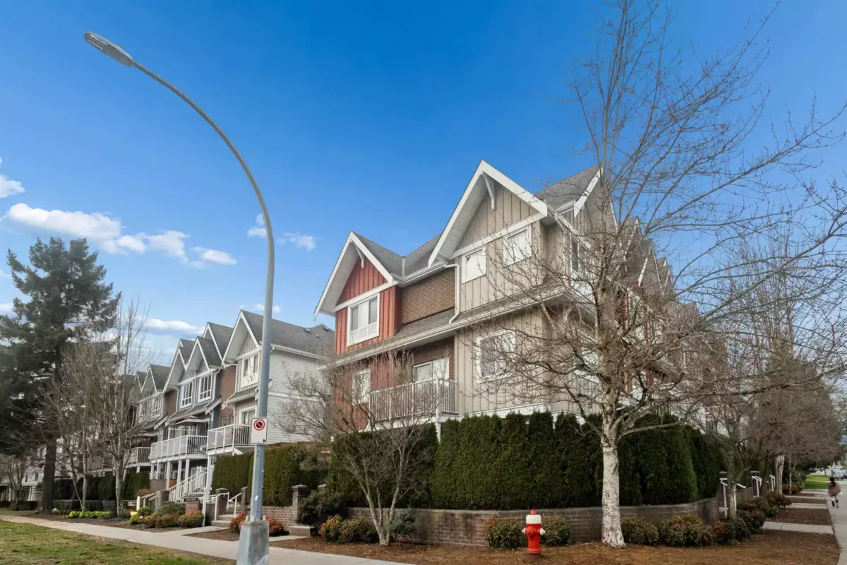 Staircase Photo of 201 1661 Fraser Avenue, Port Coquitlam, BC