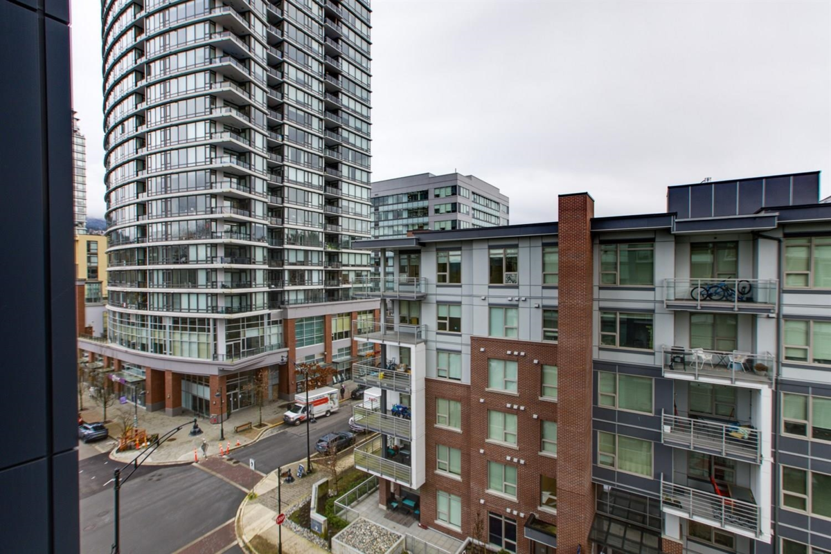 Office / Den Photo of 603 305 Morrissey Road, Port Moody, BC