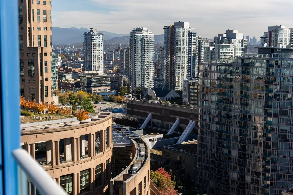 Hallway Photo of 2306 833 Homer Street, Vancouver, BC