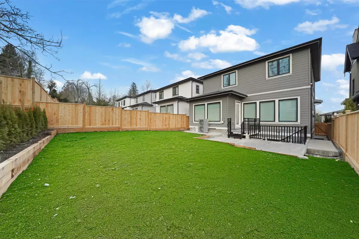 Family Room Photo of 6919 205 Street, Langley, BC
