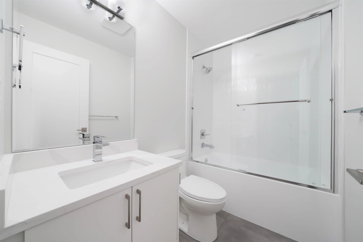 Hot Tub / Spa Photo of 6919 205 Street, Langley, BC