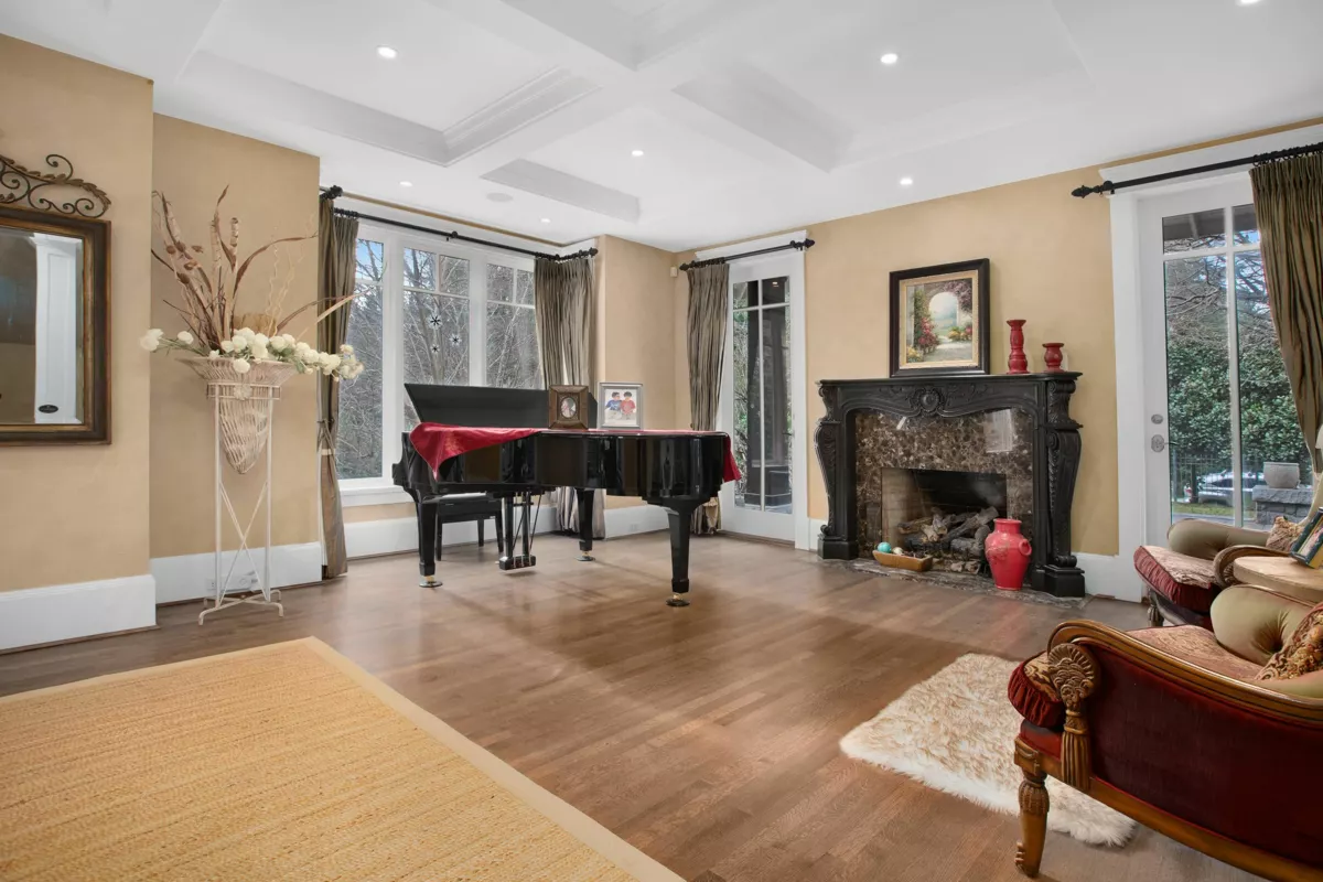 Family Room Photo of 2060 Gisby Street, West Vancouver, BC