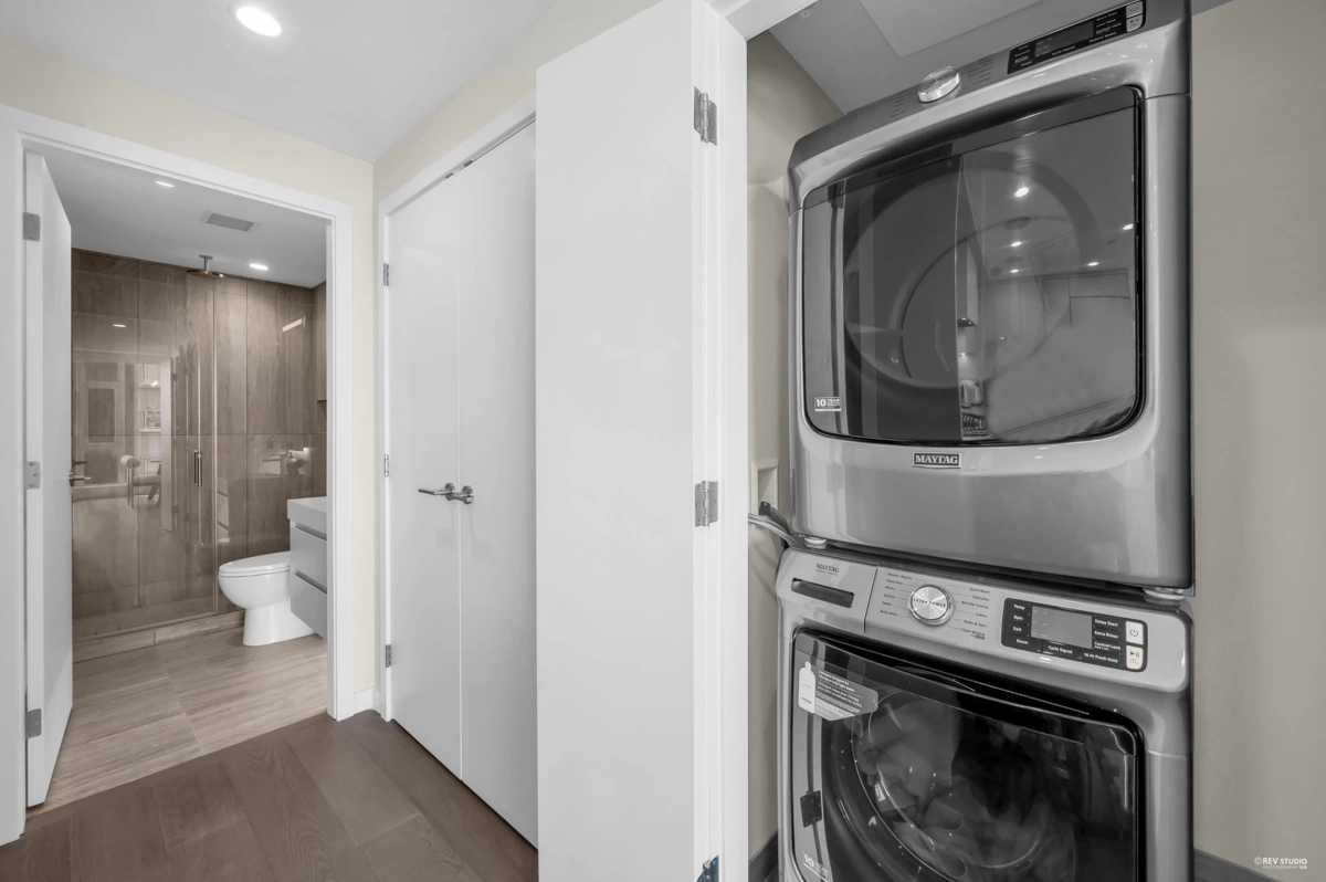 Hallway Photo of 1906 7433 Cambie Street, Vancouver, BC