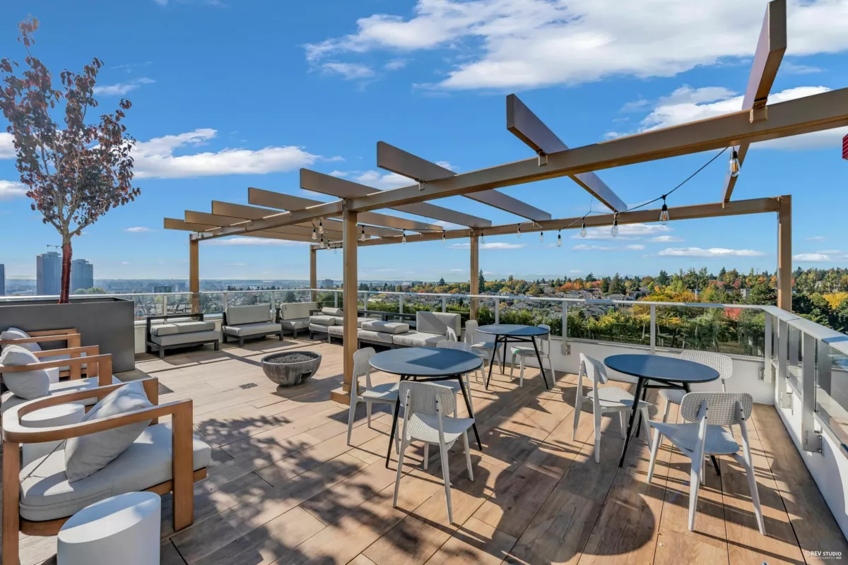 Swimming Pool Photo of 1906 7433 Cambie Street, Vancouver, BC