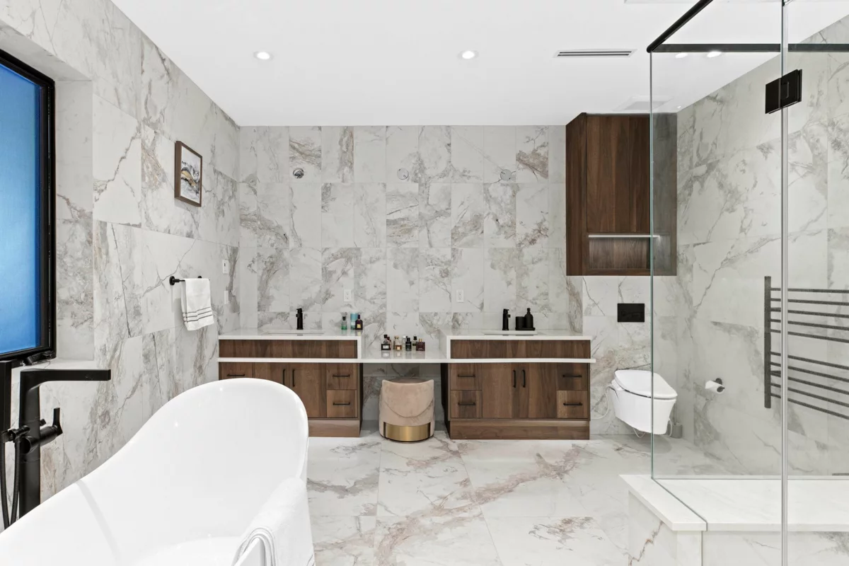 Front Yard Photo of 5470 240 Street, Langley, BC