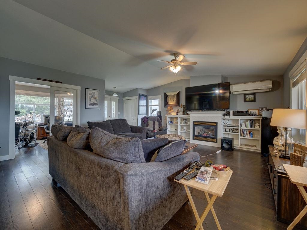 Breakfast Nook Photo of 5641 Nickerson Road, Sechelt, BC