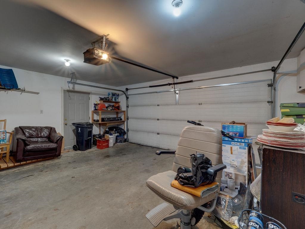 Mudroom Photo of 5641 Nickerson Road, Sechelt, BC