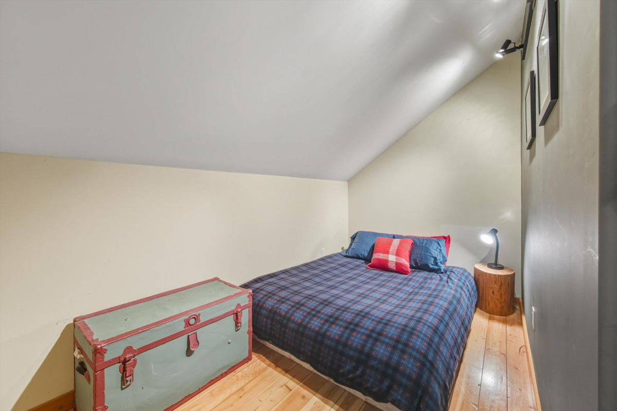 Hallway Photo of 2 Walkerville Road, Pemberton, BC