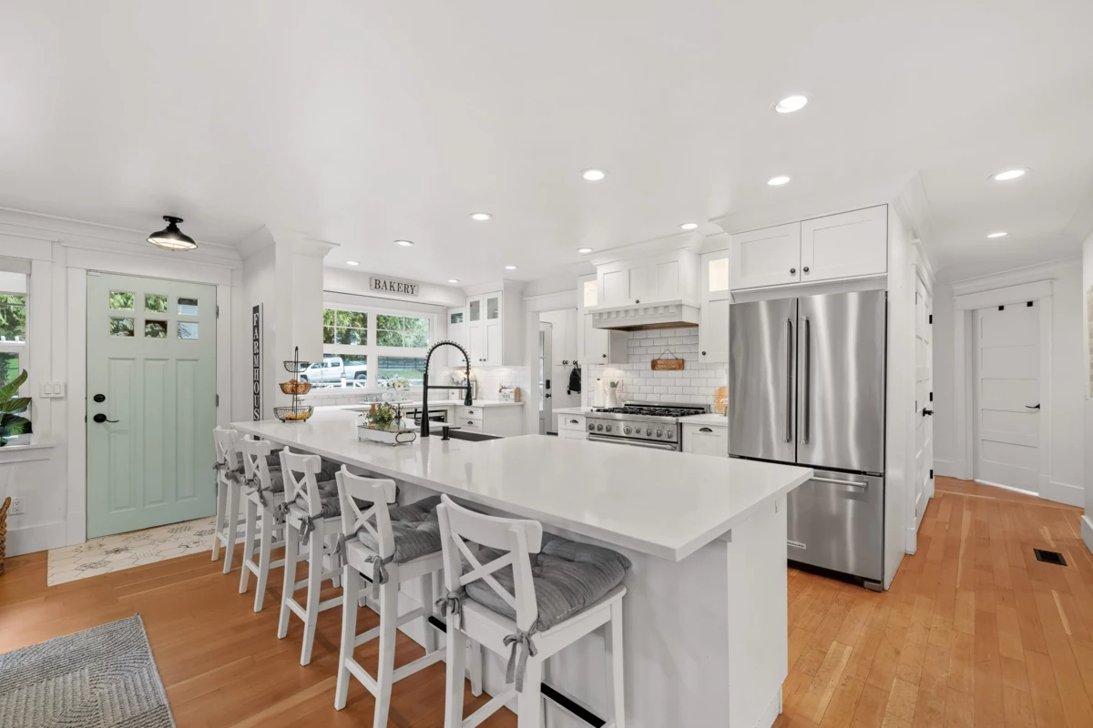 Breakfast Nook Photo of 20492 43 Avenue, Langley, BC