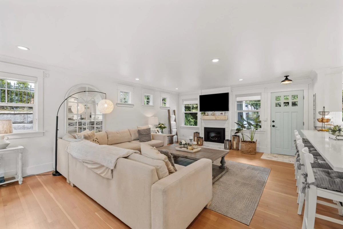 Kitchen Photo of 20492 43 Avenue, Langley, BC