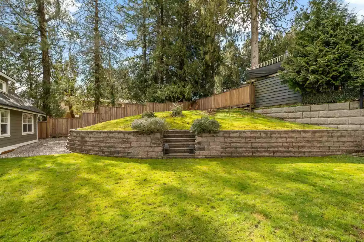 Outdoor Deck Photo of 20492 43 Avenue, Langley, BC