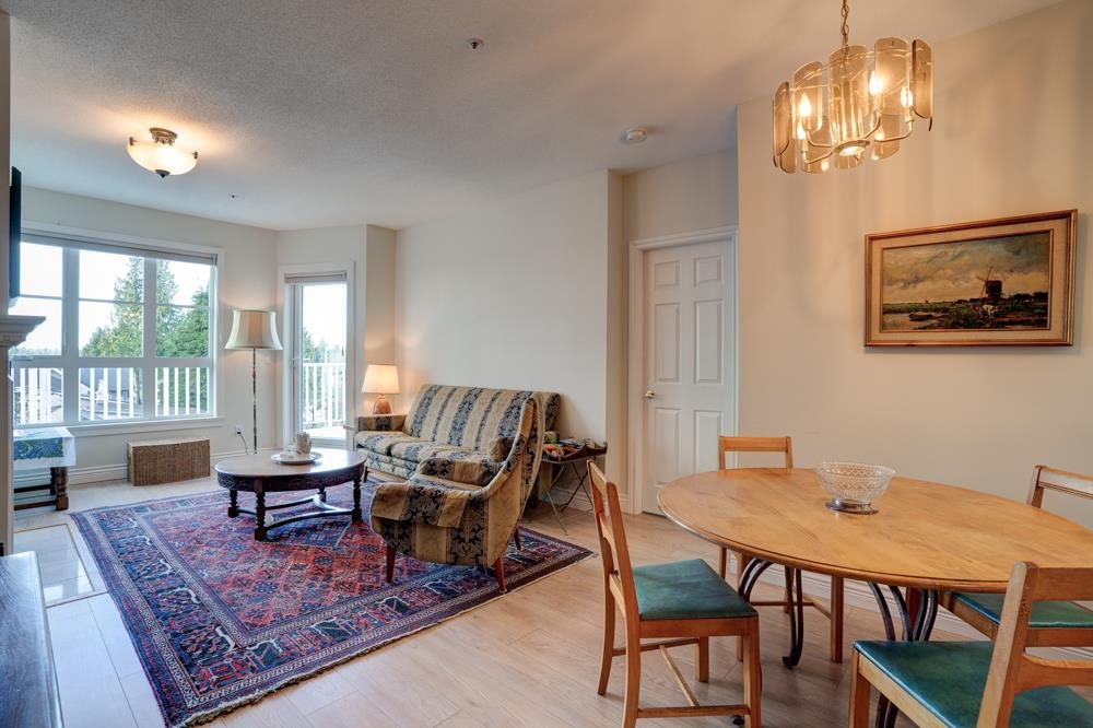 Breakfast Nook Photo of 402 3621 W 26th Avenue, Vancouver, BC