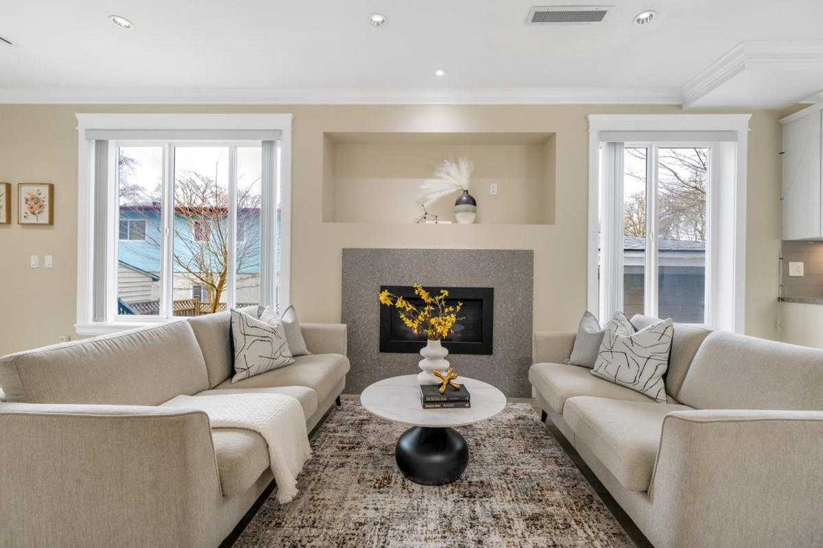 Family Room Photo of 5828 Quebec Street, Vancouver, BC