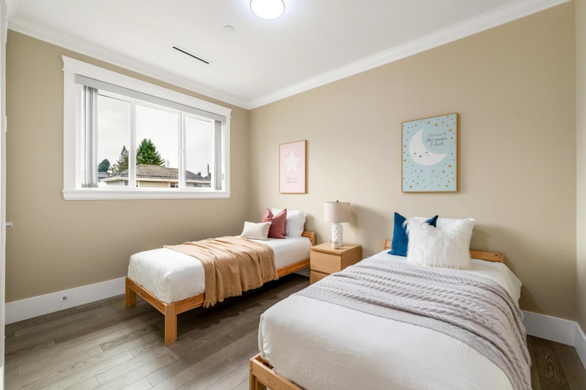 Mudroom Photo of 5828 Quebec Street, Vancouver, BC