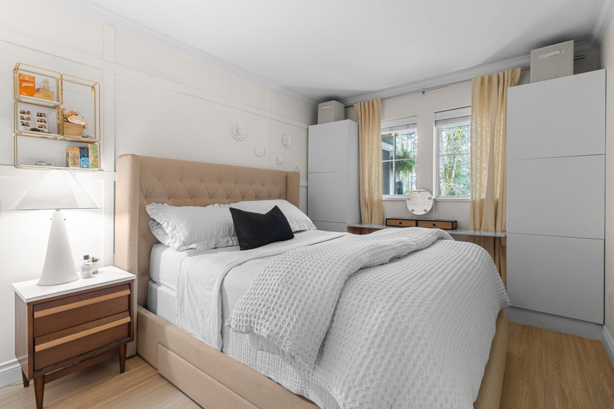 Guest Bathroom Photo of 105 1199 Westwood Street, Coquitlam, BC