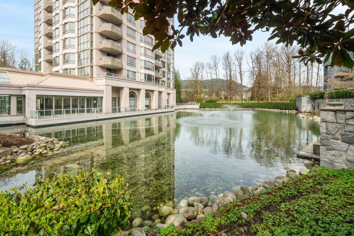 Hallway Photo of 105 1199 Westwood Street, Coquitlam, BC