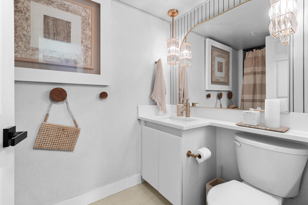 Office / Den Photo of 105 1199 Westwood Street, Coquitlam, BC