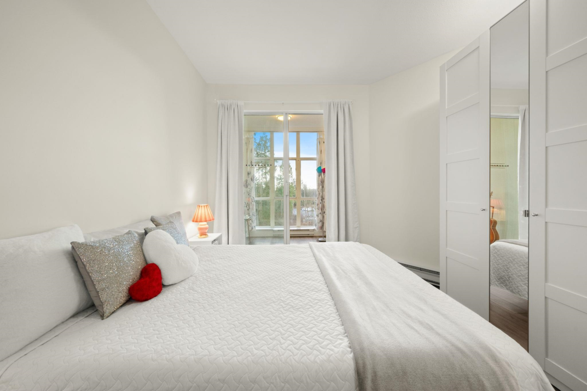 Kitchen Photo of 317 630 Roche Point Drive, North Vancouver, BC
