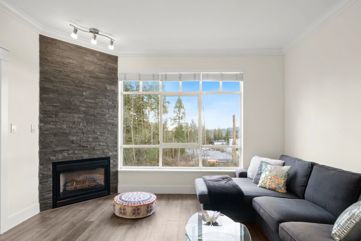 Living Room Photo of 317 630 Roche Point Drive, North Vancouver, BC