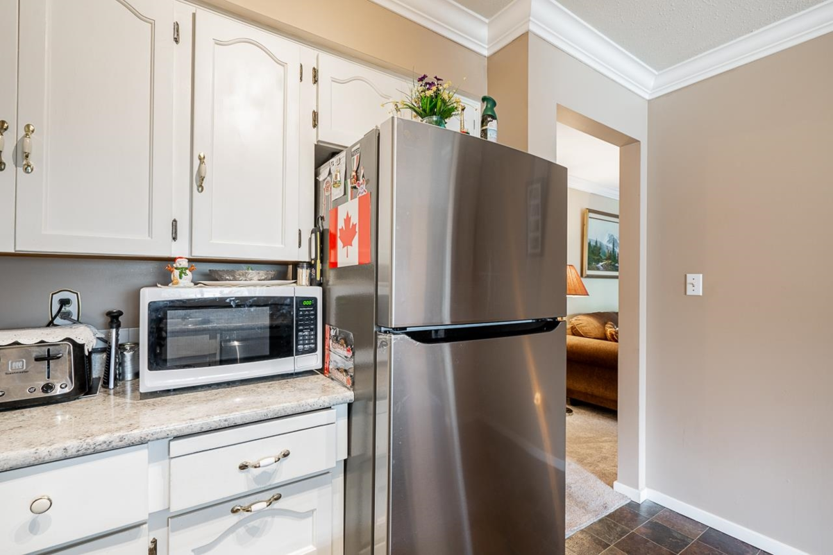 Dining Area Photo of 134 31955 Old Yale Road, Abbotsford, BC