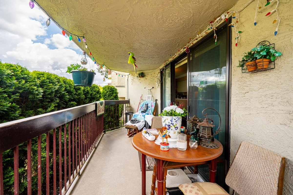 Hallway Photo of 134 31955 Old Yale Road, Abbotsford, BC