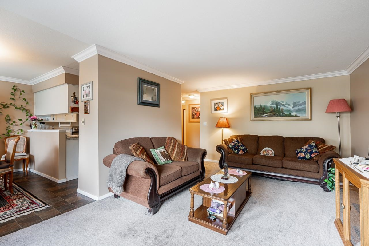 Primary Bathroom Photo of 134 31955 Old Yale Road, Abbotsford, BC