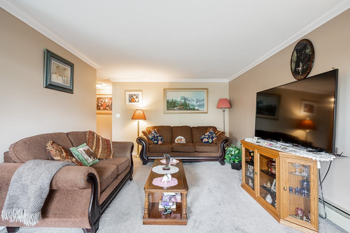 Primary Bedroom Photo of 134 31955 Old Yale Road, Abbotsford, BC