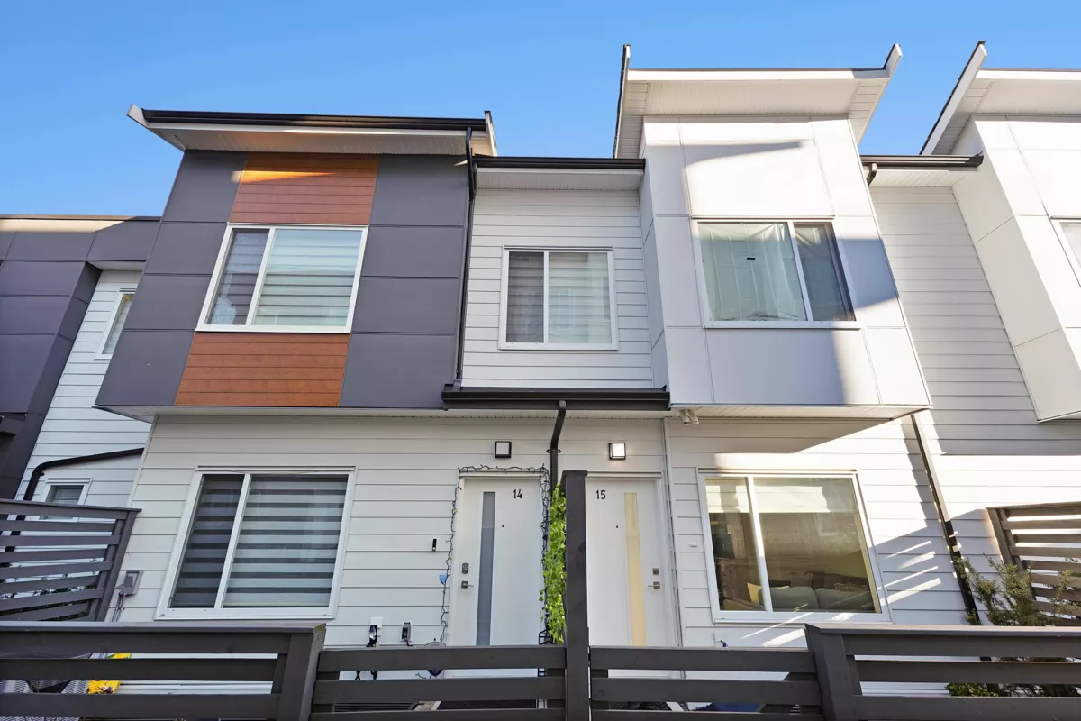 Exterior Front Photo of 15 9652 162a Street, Surrey, BC