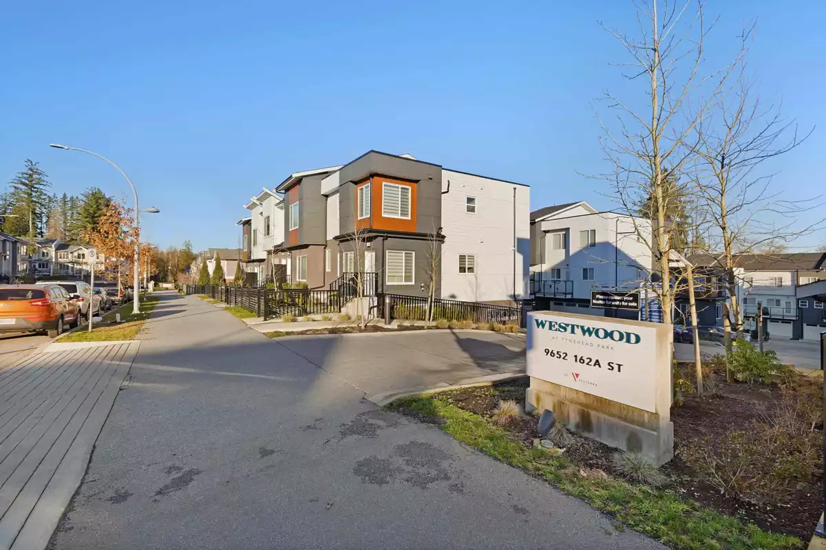 Outdoor Deck Photo of 15 9652 162a Street, Surrey, BC