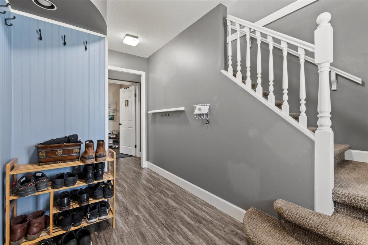 Kitchen Photo of 32747 Mcrae Avenue, Mission, BC