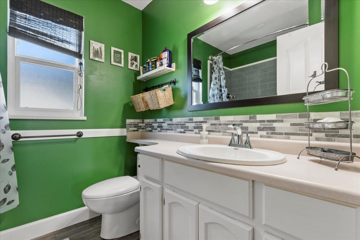 Outdoor Deck Photo of 32747 Mcrae Avenue, Mission, BC