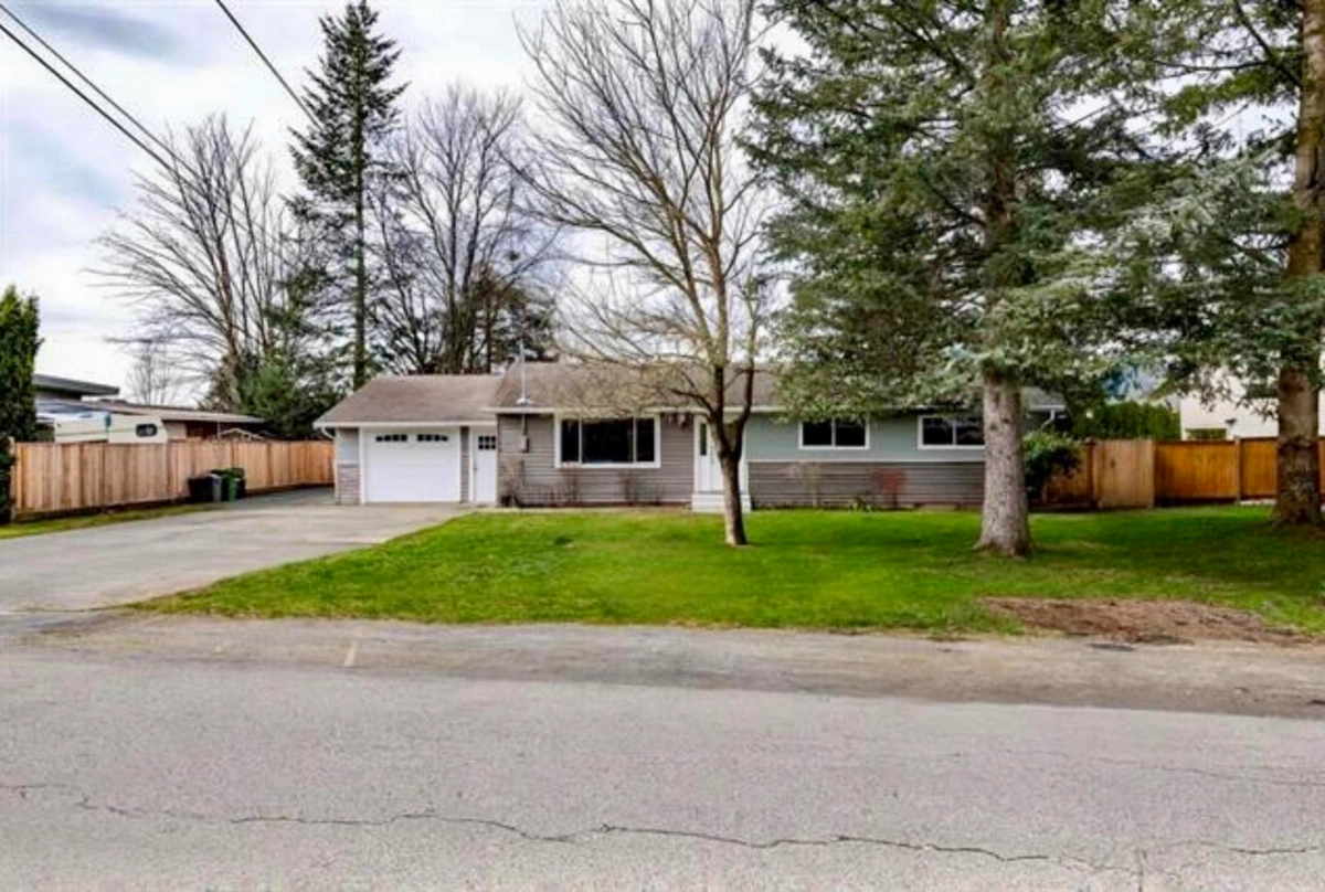 Living Room Photo of 7413 Leary Crescent, Chilliwack, BC