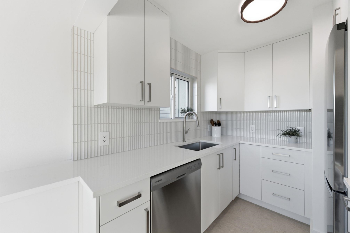 Breakfast Nook Photo of PH 1480 Arbutus Street, Vancouver, BC